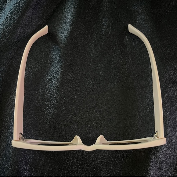 Retro Small Frame Sunglass - Cream - Picture 3 of 6